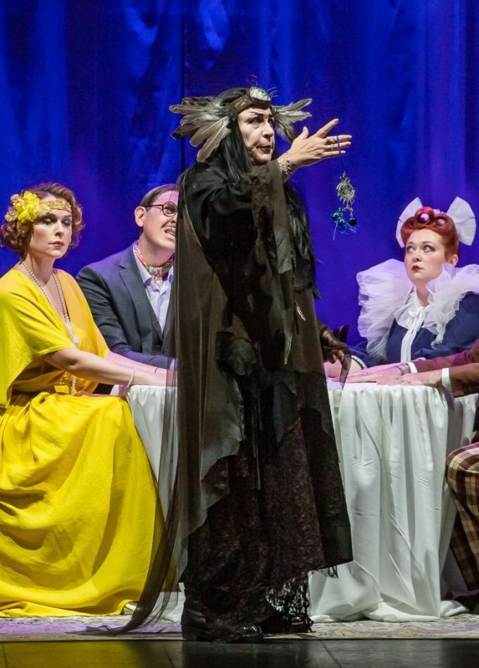 Спектакль «Не стреляйте в экстрасенса»