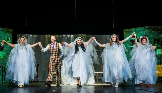 Спектакль «Не стреляйте в экстрасенса»