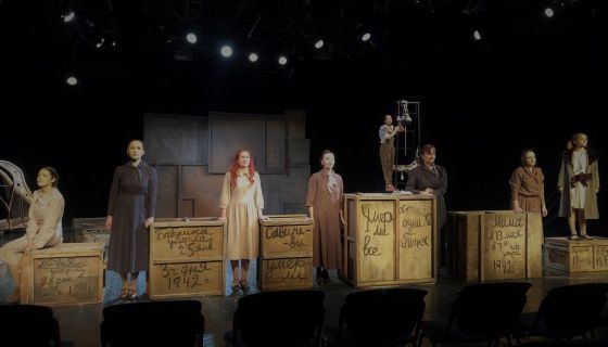 Спектакль «Девочки с Васильевского острова»