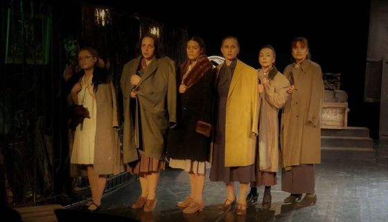 Спектакль «Девочки с Васильевского острова»