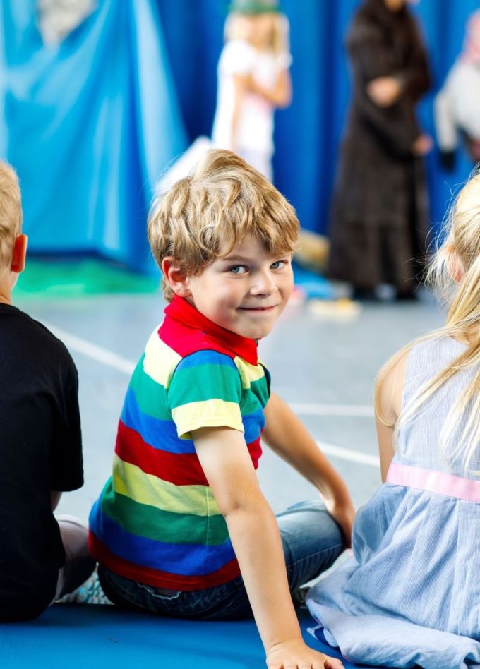 Спектакль «Сказка нашего детства»