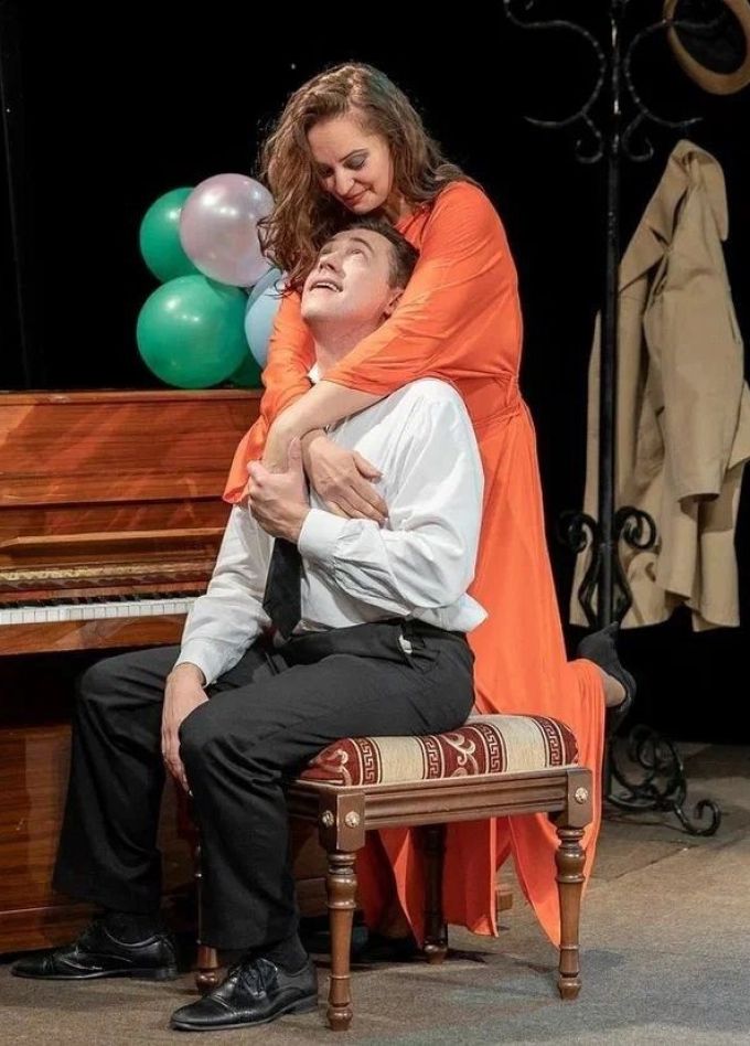 Спектакль «Он и Она»