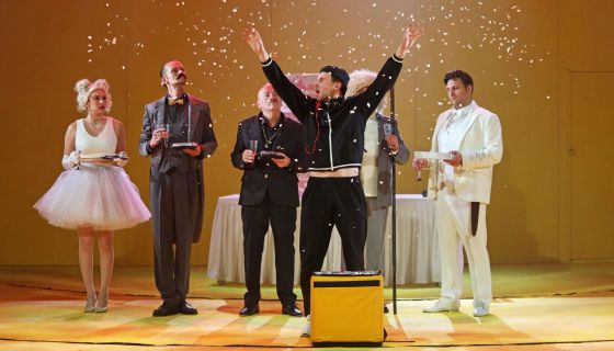 Спектакль «Слуга двух господ»