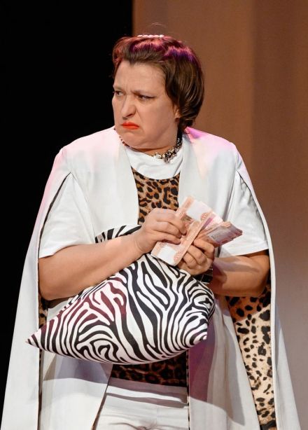 Спектакль «Плохие девчонки»