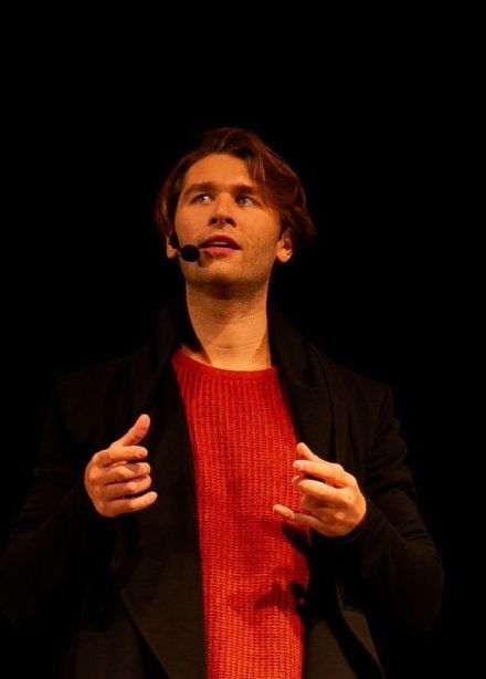 Спектакль «Глубокое отражение»