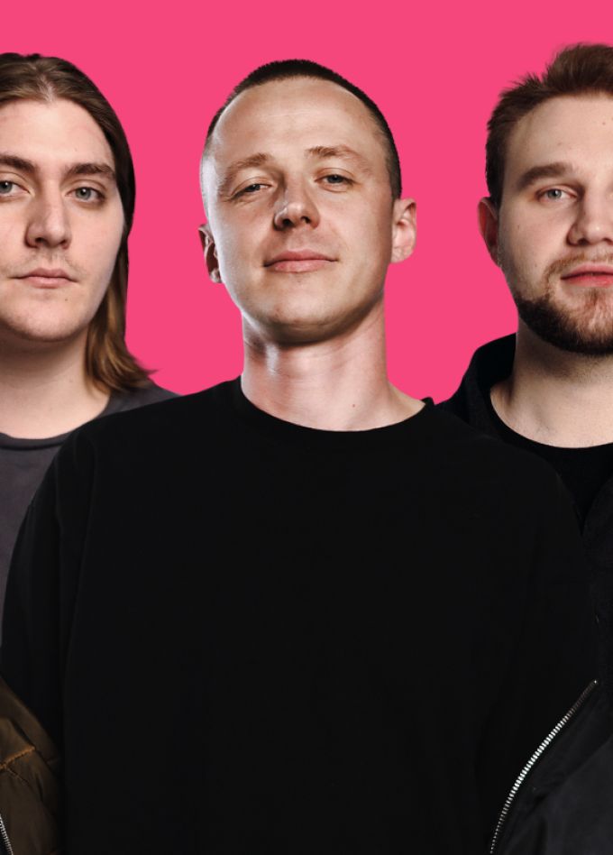 Комики решают юмором