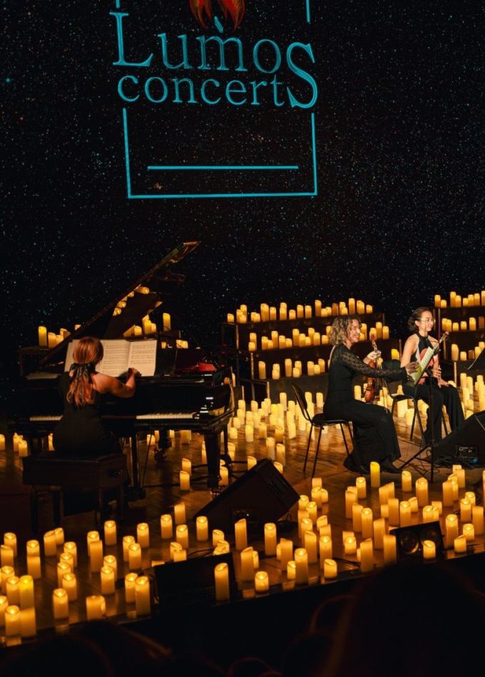 Люмос. Неоклассика: Эйнауди, Рихтер при 1000 свечей