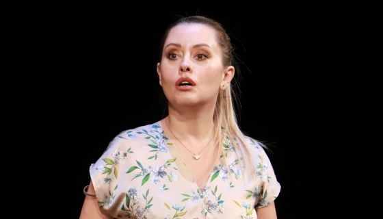 Спектакль «Отдам бывшего в хорошие руки»